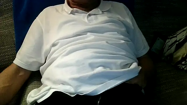 velikifant7 online show from February 2026 05:28:01 PM