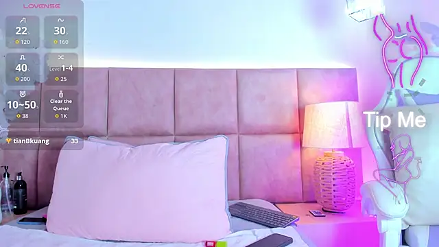 Snapshot of KatheMiler chatting on November 2025 02:21:01 AM KatheMiler online show from November 2025 02:21:01 AM