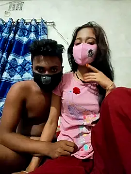 maya-Couple19 online show from October 2025 06:47:02 PM