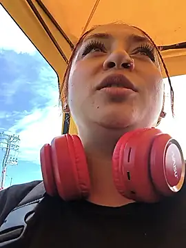 Mariana-94 online show from April 2026 02:58:01 PM