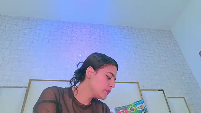 Snapshot of thalia888_ chatting on June 2026 07:07:01 PM thalia888 online show from June 2026 07:07:01 PM