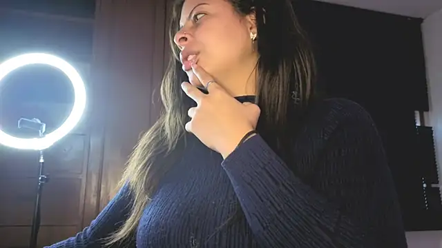 MiaCollinssx online show from March 2026 01:28:01 PM