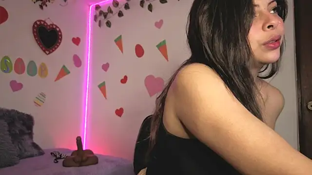 MiaCollinssx online show from April 2026 03:57:02 PM