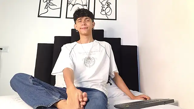 alexmark  online show from January 2026 01:48:02 PM