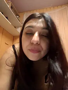 caronicole77 online show from April 2026 05:43:02 AM