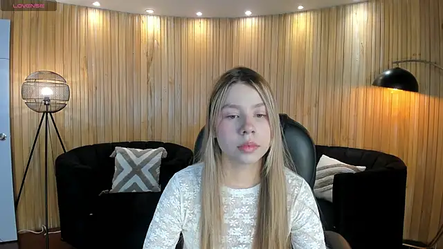 Snapshot of TiffannySins chatting on July 2026 08:12:02 PM TiffannySins online show from July 2026 08:12:02 PM