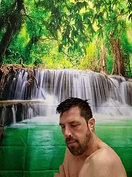 welcome-to-the-jungle online show from January 2026 06:33:01 PM