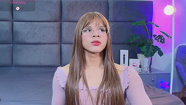 Slenna Moon online show from April 2026 12:46:02 AM