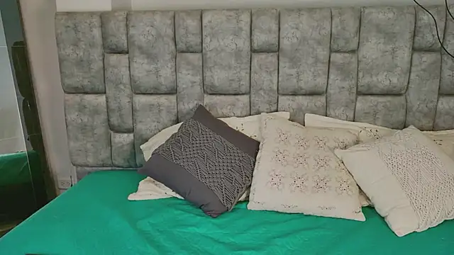 DaniniAnderson online show from April 2026 06:29:01 AM