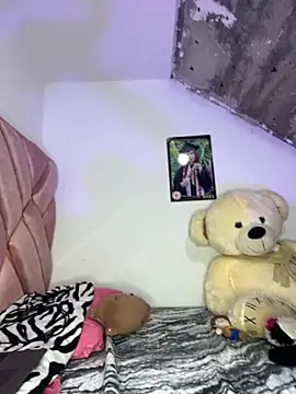 Melody rouxxx online show from November 2025 12:32:01 AM