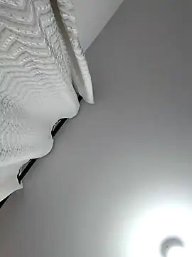 mia mancinii online show from April 2026 03:31:02 AM