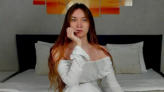 AmadaReine online show from March 2026 04:16:01 AM