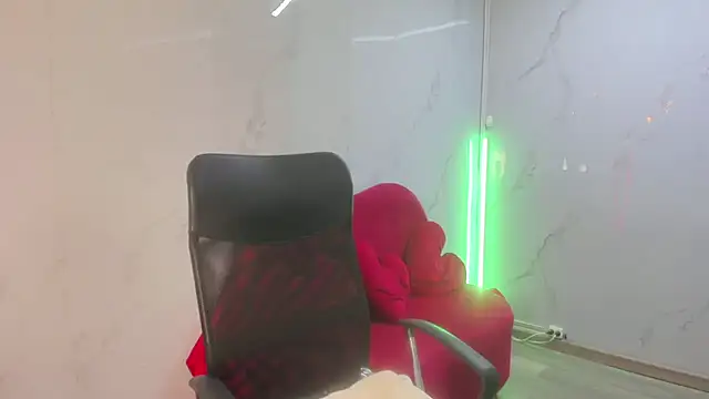 ashlyy sweet  online show from March 2026 01:28:01 PM