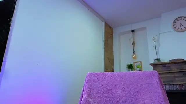 Celeste1s online show from February 2026 07:20:01 PM