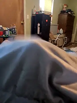 Wolfyking95 online show from September 2025 07:24:02 PM