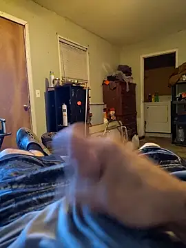 Wolfyking95 online show from November 2025 02:34:02 AM