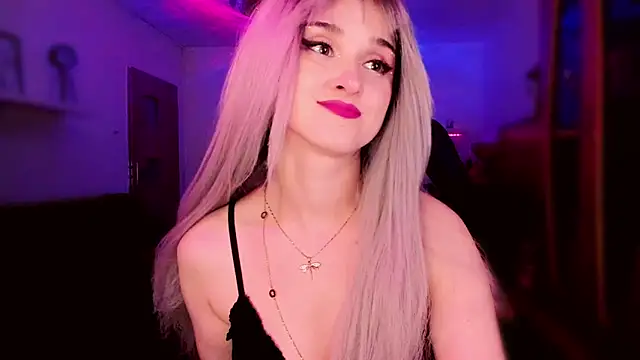 MistressJolie online show from April 2026 06:47:01 PM