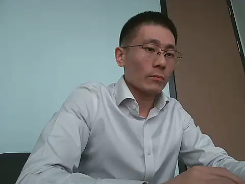 Snapshot of miniyellower chatting on January 2026 06:17:02 AM miniyellower online show from January 2026 06:17:02 AM