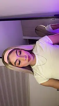 Tessa  Winslow online show from March 2026 04:50:02 AM