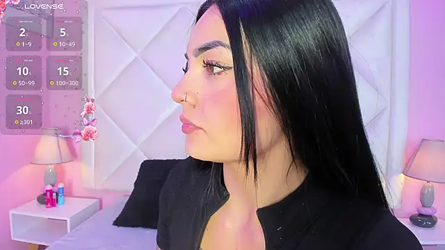 Miaa Smithh   online show from April 2026 09:04:02 PM