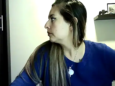 Valery  Rouse  online show from May 2026 12:07:01 AM