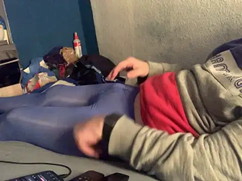 GeilerHSVFAN1989 online show from March 2026 05:41:02 PM