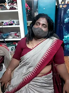 Snapshot of Tamil_Kavitha10 chatting on May 2026 09:42:01 PM Tamil Kavitha10 online show from May 2026 09:42:01 PM