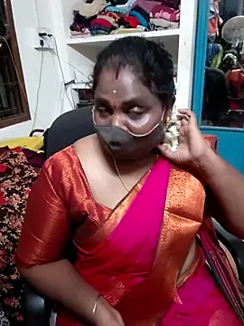Snapshot of Tamil_Kavitha10 chatting on May 2026 03:30:01 PM Tamil Kavitha10 online show from May 2026 03:30:01 PM