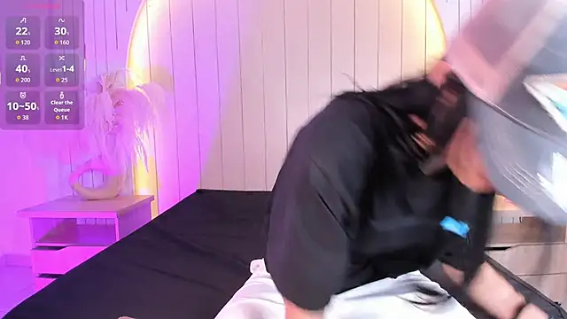 ALICESANDOVAL online show from April 2026 11:30:02 AM