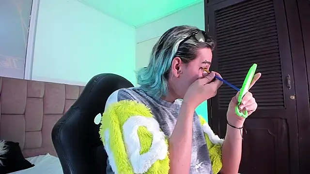 AngelFlexxx online show from April 2026 08:22:02 PM