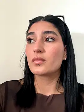 Scarlett 12 online show from September 2025 03:06:02 PM