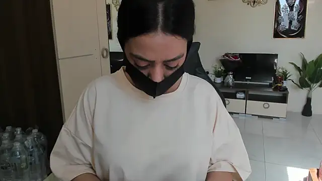 Snapshot of Missbrown24 chatting on October 2025 11:05:02 AM Missbrown24 online show from October 2025 11:05:02 AM