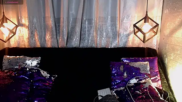 Cristal Gem1 online show from March 2026 11:05:01 AM