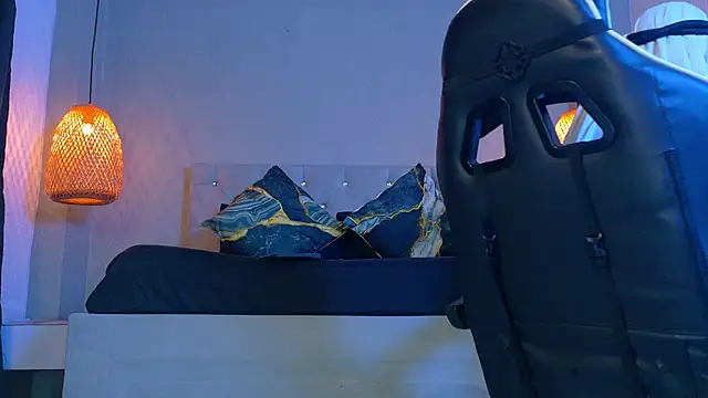 Thaiel Fosteer online show from April 2026 10:03:02 AM