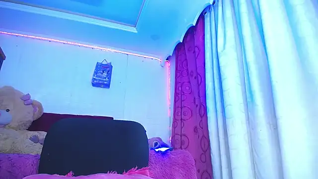 SemerHott online show from April 2026 06:10:01 PM