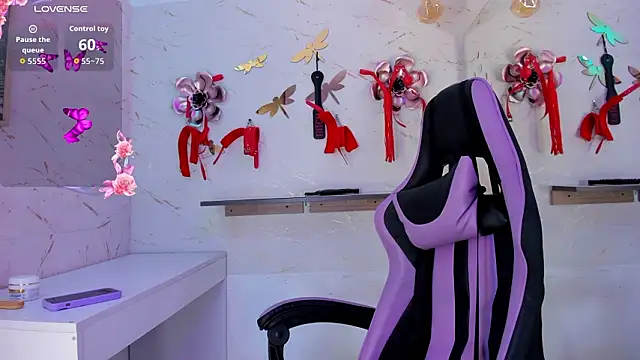 Natasha-Adams online show from March 2026 05:41:02 PM