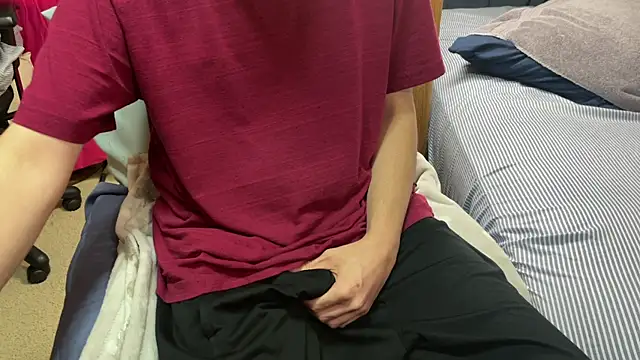 edgelord210 online show from April 2026 01:09:02 PM