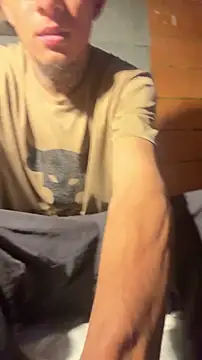 Mrjustin sebas online show from April 2026 09:04:02 PM