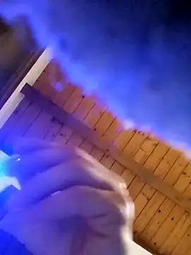 Snapshot of David_leons chatting on April 2026 09:21:02 PM David leons online show from April 2026 09:21:02 PM