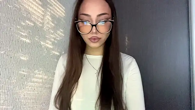 Snapshot of Leaf_Unto chatting on September 2025 01:55:01 PM Leaf Unto online show from September 2025 01:55:01 PM