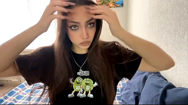 Snapshot of Leaf_Unto chatting on October 2025 10:59:02 AM Leaf Unto online show from October 2025 10:59:02 AM