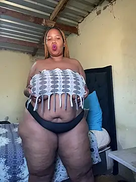 Snapshot of Curvycandy95 chatting on July 2026 07:57:01 AM Curvycandy95 online show from July 2026 07:57:01 AM