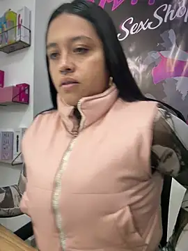 Snapshot of -Mia1 chatting on February 2026 12:35:01 PM -Mia1 online show from February 2026 12:35:01 PM