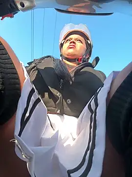 Snapshot of -Mia1 chatting on February 2026 12:04:01 PM -Mia1 online show from February 2026 12:04:01 PM