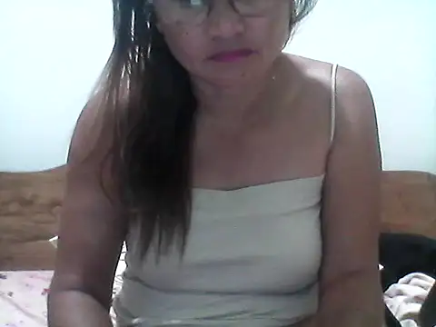 nathalie0045 online show from April 2026 09:46:01 PM