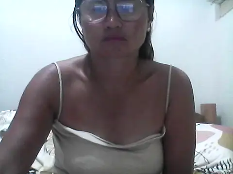 Snapshot of nathalie0045 chatting on June 2026 10:22:01 PM nathalie0045 online show from June 2026 10:22:01 PM