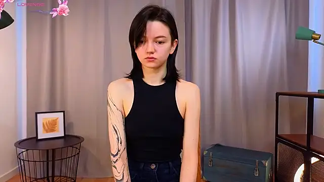 PamilaGrassle online show from September 2025 04:25:02 AM