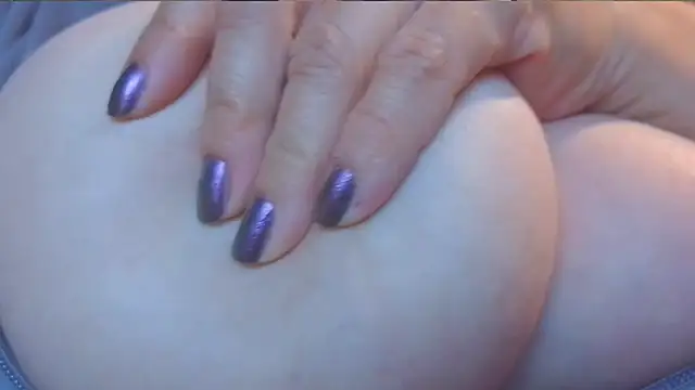 sharoldfox19 online show from September 2025 08:16:02 AM