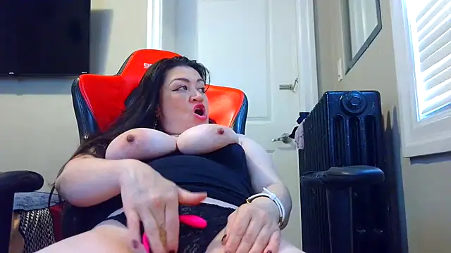 sharoldfox19 online show from April 2026 08:15:02 PM