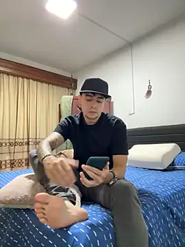 Jaguer2213 online show from September 2025 01:50:01 AM